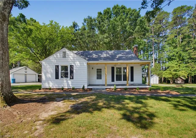 Photo 2 of Single family home for sale at 330 Joe Rd, Mocksville, NC 27028 | MLS# 1235286 | Listing updated on 2026-09-15