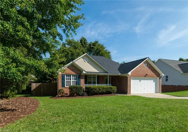 Photo 2 of Single family home for sale at 2103 Forest Edge Dr, Greensboro, NC 27406 | MLS# 1235887 | Listing updated on 2026-09-16