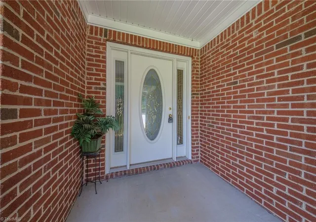 Photo 3 of Single family home for sale at 2103 Forest Edge Dr, Greensboro, NC 27406 | MLS# 1235887 | Listing updated on 2026-09-16