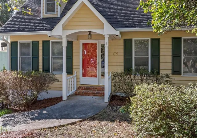 Photo 1 of Single family home for sale at 65 Carrisbrooke Ln, Winston Salem, NC 27104 | MLS# 1238753 | Listing updated on 2026-10-14