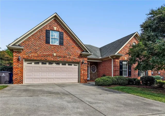Photo 3 of Sale Pending at 4175 Nw Prestwick Xing, Winston Salem, NC 27106 | MLS# 1236019 | Listing updated on 2026-09-28
