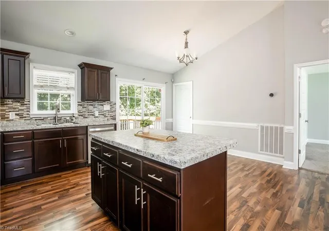 Photo 4 of Single family home for sale at 9 Brandy Wine Dr, Thomasville, NC 27360 | MLS# 1235132 | Listing updated on 2026-09-16
