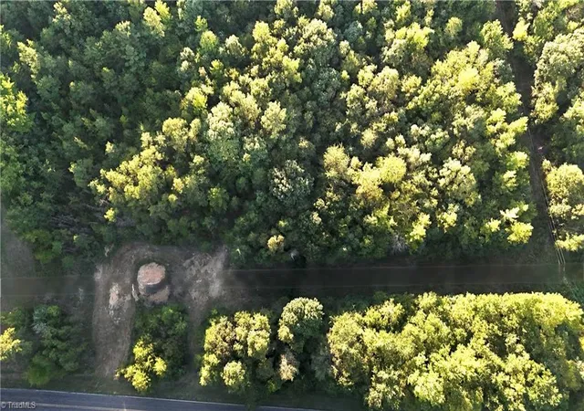 Photo 3 of Sale Pending at 333 John Lookabill Rd, Lexington, NC 27292 | MLS# 1236369 | Listing updated on 2026-10-04