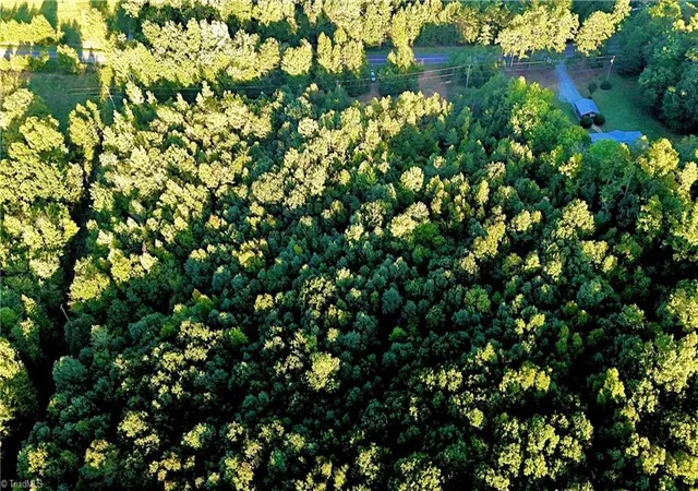 Photo 3 of Sale Pending at 333 John Lookabill Rd, Lexington, NC 27292 | MLS# 1236369 | Listing updated on 2026-10-04