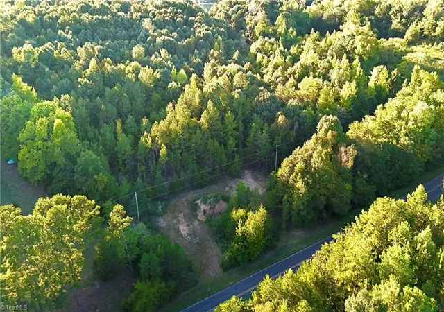 Photo 4 of Sale Pending at 333 John Lookabill Rd, Lexington, NC 27292 | MLS# 1236369 | Listing updated on 2026-10-04
