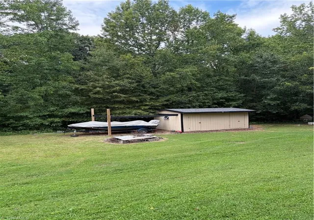 Photo 28 of Sale Pending at 226 Hill Dr, Lexington, NC 27295 | MLS# 1233991 | Listing updated on 2026-10-15