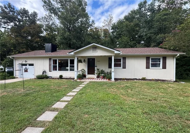 Photo 1 of Single family home for sale at 1822 Clodfelter Rd, Winston Salem, NC 27107 | MLS# 1234847 | Listing updated on 2026-09-10