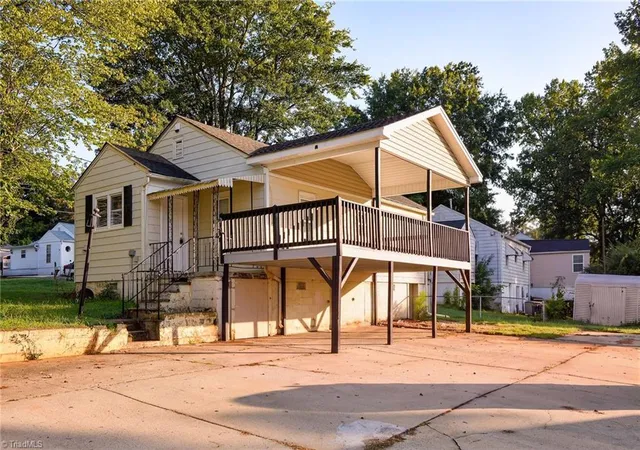 Photo 4 of Single family home for sale at 500 Player Dr, High Point, NC 27260 | MLS# 1234952 | Listing updated on 2026-09-09