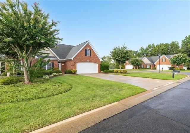 Photo 3 of Sale Pending at 107 Sunny Pl, Reidsville, NC 27320 | MLS# 1234307 | Listing updated on 2026-09-10