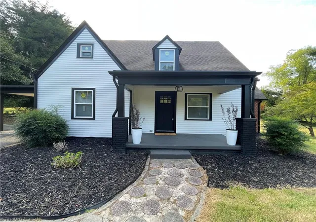Photo 1 of Single family home for sale at 130 Greenway Dr, Mount Airy, NC 27030 | MLS# 1235195 | Listing updated on 2026-09-12