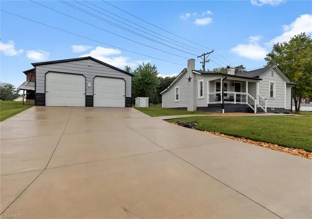 Photo 2 of Single family home for sale at 147 Old Mckinney Rd, Mount Airy, NC 27030 | MLS# 1236570 | Listing updated on 2026-10-05