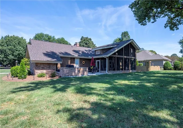 Photo 4 of Single family home for sale at 109 Holly Cir, Advance, NC 27006 | MLS# 1233731 | Listing updated on 2026-09-10