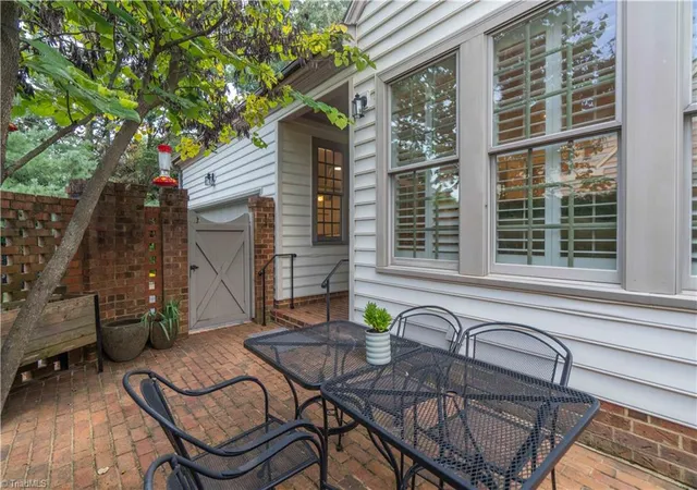 Photo 3 of Single family home for sale at 185 Westhaven Cir, Winston Salem, NC 27104 | MLS# 1234445 | Listing updated on 2026-09-13