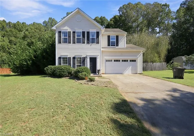 Photo 1 of Sale Pending at 203 Crst Stone Ct, Kernersville, NC 27284 | MLS# 1238130 | Listing updated on 2026-10-16