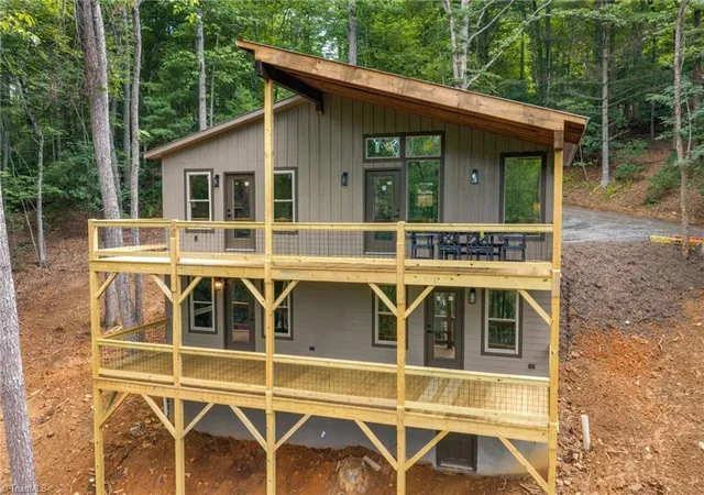 Single family home for sale at 363 Switchback Ln, West Jefferson, NC 28694 | MLS# 1234649
