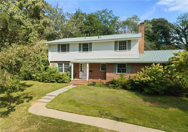 Photo 1 of Sale Pending at 107 Wedgefield Ave, Winston Salem, NC 27106 | MLS# 1237501 | Listing updated on 2026-10-08