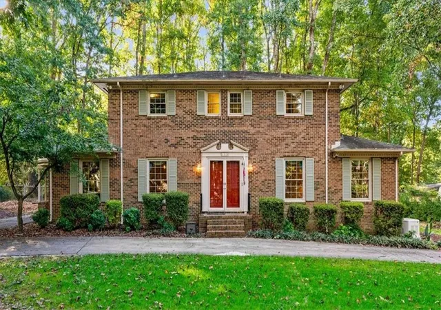 Photo 1 of Single family home for sale at 309 Fairidge Dr, Jamestown, NC 27282 | MLS# 1238710 | Listing updated on 2026-10-25