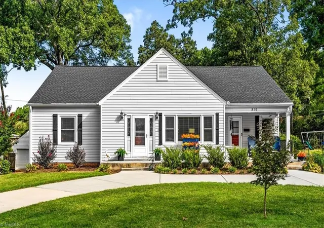 Photo 1 of Single family home for sale at 816 Ferndale Blvd, High Point, NC 27262 | MLS# 1234551 | Listing updated on 2026-10-08