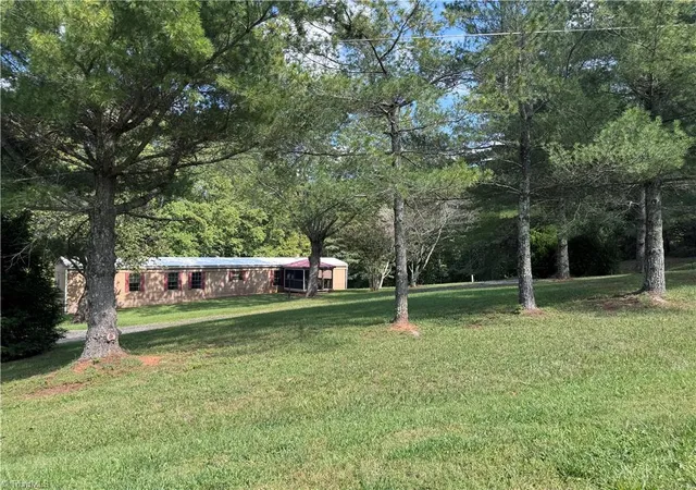Photo 2 of Manufactured home for sale at 210 Star View Dr, King, NC 27021 | MLS# 1234954 | Listing updated on 2026-09-11