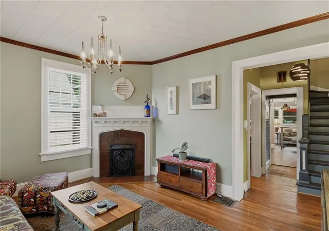 Photo 4 of Sale Pending at 934 Franklin St, Winston Salem, NC 27101 | MLS# 1239543 | Listing updated on 2026-10-27