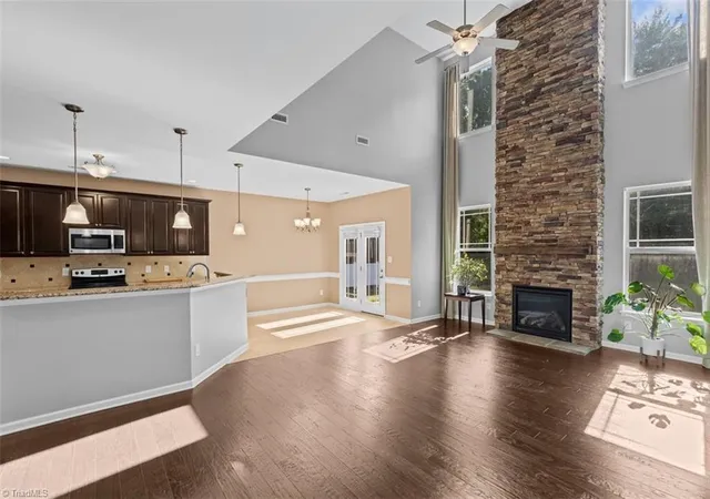 Photo 3 of Single family home for sale at 1814 Castle Gate Ct, High Point, NC 27265 | MLS# 1234855 | Listing updated on 2026-09-10