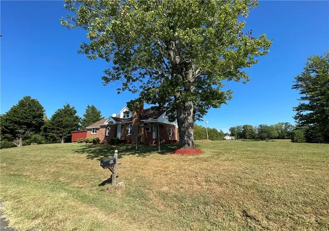 Photo 2 of Single family home for sale at 539 Athey Simmons Rd, Mount Airy, NC 27030 | MLS# 1236070 | Listing updated on 2026-09-17