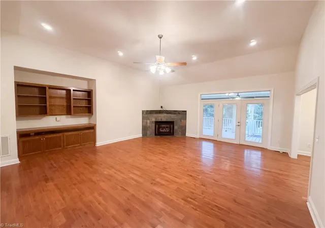 Photo 4 of Single family home for sale at 3943 Keller Ct, Haw River, NC 27258 | MLS# 1238771 | Listing updated on 2026-10-14