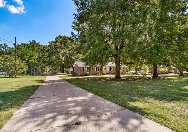 Photo 3 of Sale Pending at 124 Clydes Dr, Reidsville, NC 27320 | MLS# 1235595 | Listing updated on 2026-09-25