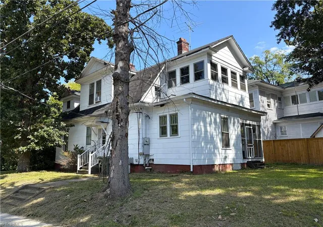 Photo 2 of Single family home for sale at 202 Isabel St, Greensboro, NC 27401 | MLS# 1235861 | Listing updated on 2026-09-21