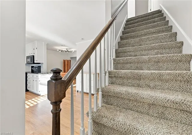Photo 4 of Single family home for sale at 4984 Chrisfield Ln, Winston Salem, NC 27104 | MLS# 1236776 | Listing updated on 2026-10-26