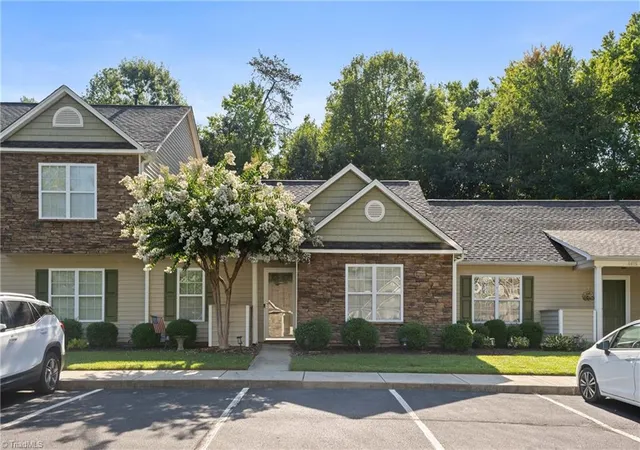 Photo 2 of Single family home for sale at 4425 Hanley Park Dr, Walkertown, NC 27051 | MLS# 1234504 | Listing updated on 2026-09-13