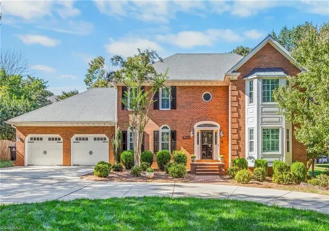 Single family home for sale at 4209 Hollowoak Ct, Winston Salem, NC 27104 | MLS# 1238183