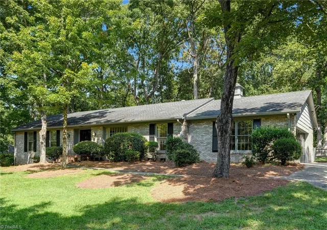 Photo 2 of Sale Pending at 108 Cottonwood Dr, Jamestown, NC 27282 | MLS# 1234939 | Listing updated on 2026-09-18