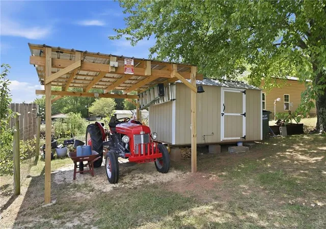 Photo 1 of Single family home for sale at 122 Turner Rd, Mayodan, NC 27027 | MLS# 1234523 | Listing updated on 2026-09-29
