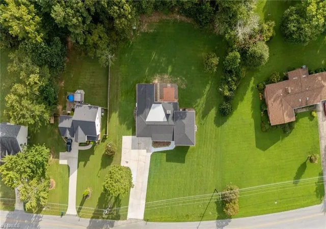 Photo 4 of Single family home for sale at 1412 Youngs Ml Rd, Greensboro, NC 27406 | MLS# 1234718 | Listing updated on 2026-09-05