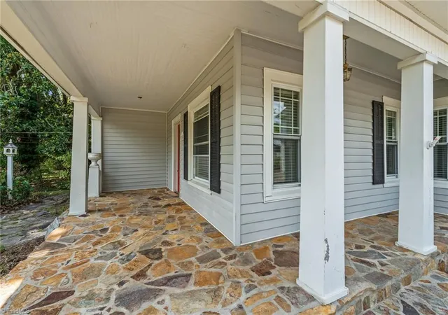 Photo 4 of Sale Pending at 1001 N Main St, Walnut Cove, NC 27052 | MLS# 1234026 | Listing updated on 2026-09-22