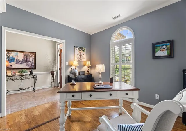 Photo 4 of Sale Pending at 3715 Squirewood Dr, Clemmons, NC 27012 | MLS# 1234824 | Listing updated on 2026-09-12