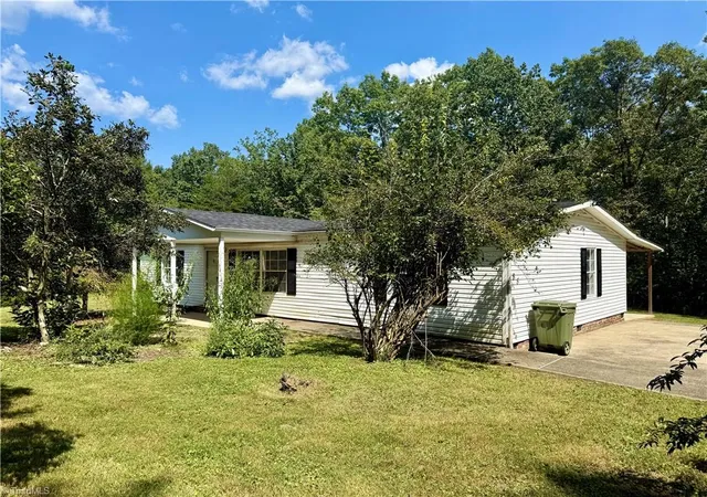 Photo 1 of Manufactured home for sale at 185 Marlin Blvd, Mount Airy, NC 27030 | MLS# 1234126 | Listing updated on 2026-09-20
