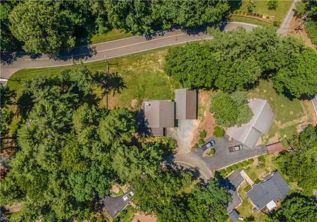 Photo 2 of Single family home for sale at 81 Pine Tree Dr, Roaring Gap, NC 28668 | MLS# 1235201 | Listing updated on 2026-09-10