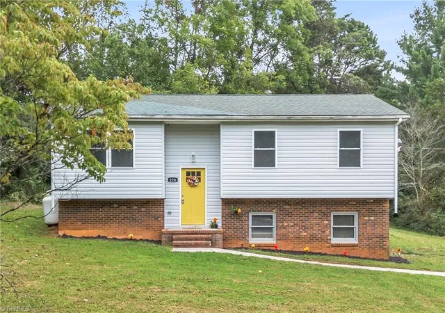Single family home for sale at 220 Glen Ter, Mount Airy, NC 27030 | MLS# 1235650
