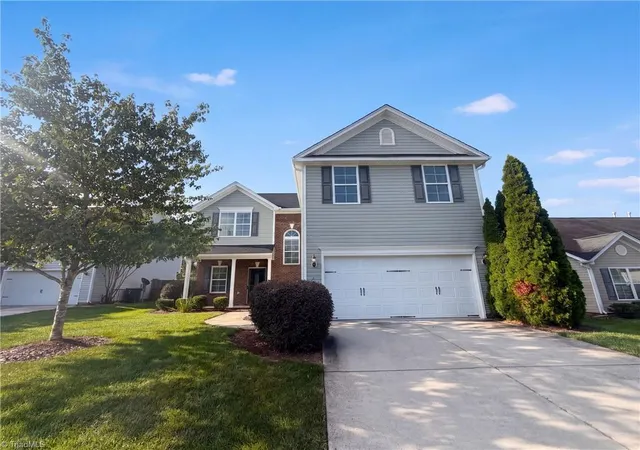 Single family home for sale at 2722 Quail Oaks Dr, Greensboro, NC 27405 | MLS# 1235242