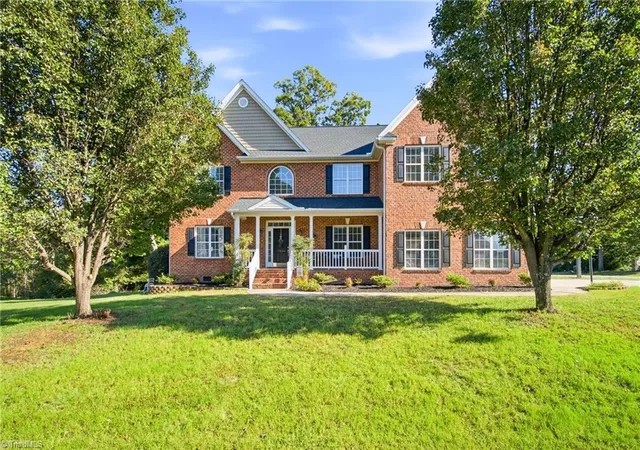Photo 1 of Single family home for sale at 7620 Sterlingshire Dr, Greensboro, NC 27409 | MLS# 1238163 | Listing updated on 2026-10-25