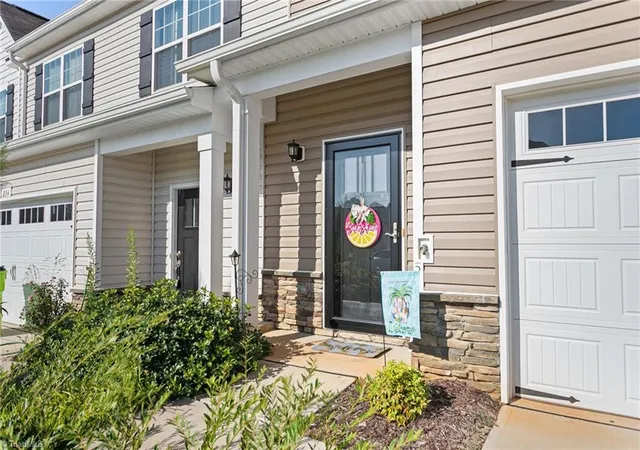 Photo 2 of Single family home for sale at 854 Pryor St, Mebane, NC 27302 | MLS# 1234904 | Listing updated on 2026-10-03