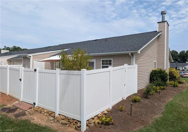 Photo 3 of Single family home for sale at 1008 Chesapeake Ln, Archdale, NC 27263 | MLS# 1234870 | Listing updated on 2026-09-09