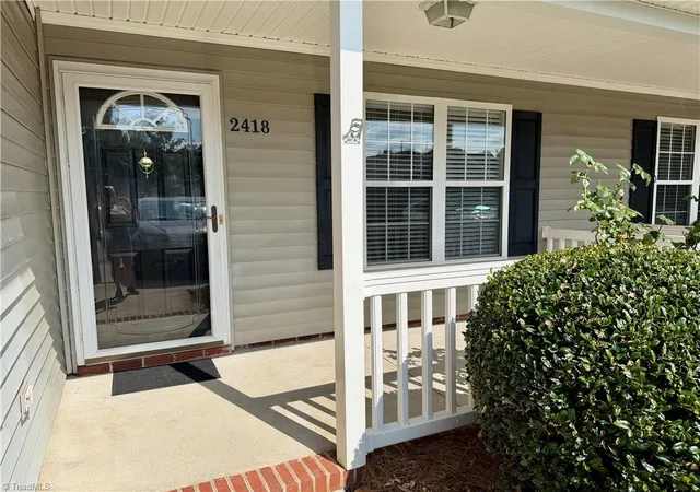 Photo 3 of Single family home for sale at 2418 Wynbrook Sq Ct, Winston Salem, NC 27103 | MLS# 1235724 | Listing updated on 2026-10-28