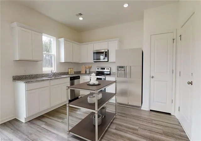 Photo 1 of Single family home for sale at 2505 Blf Oak Dr, Kernersville, NC 27284 | MLS# 1238759 | Listing updated on 2026-10-27
