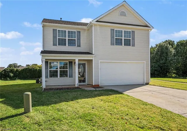Single family home for sale at 3996 Foliage Dr, Winston-Salem, NC 27101 | MLS# 1238160