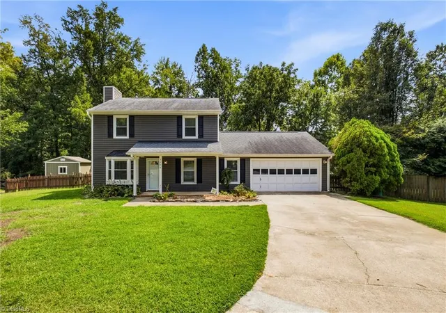 Photo 2 of Sale Pending at 3208 Wallaby Ct, High Point, NC 27265 | MLS# 1234146 | Listing updated on 2026-09-08