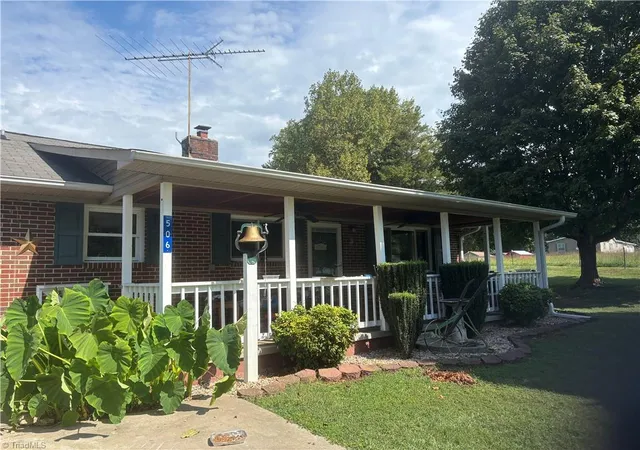 Photo 2 of Single family home for sale at 506 Barker Rd, Elkin, NC 28621 | MLS# 1235370 | Listing updated on 2026-09-11