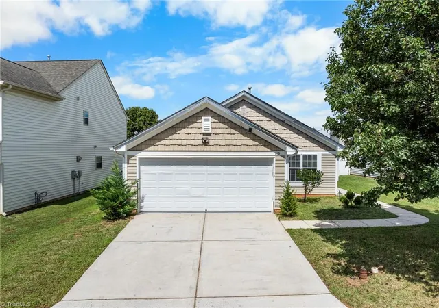 Photo 1 of Single family home for sale at 110 Habersham Ct, Lexington, NC 27295 | MLS# 1235087 | Listing updated on 2026-09-20
